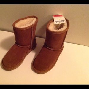 New boots size 1
